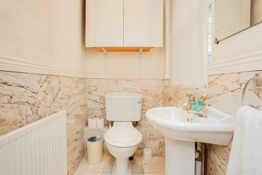Bright 2 Bedroom Flat In Central Londres Exterior foto